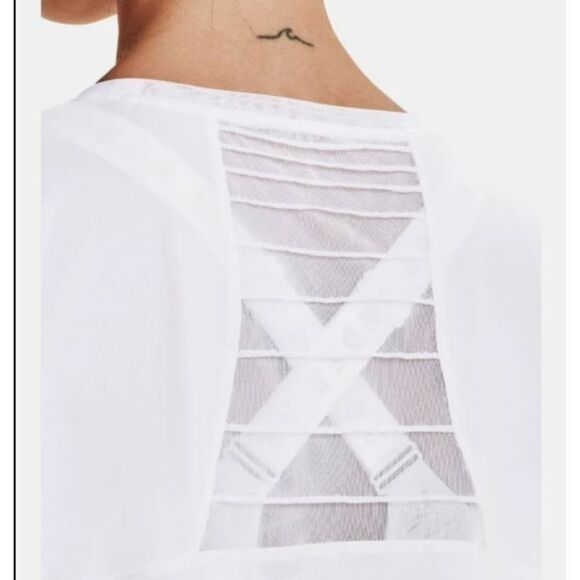 Under Armour 1365756 100 Women's Size Small White HeatGear Vented Back SS Shirt - Picture 3 of 5